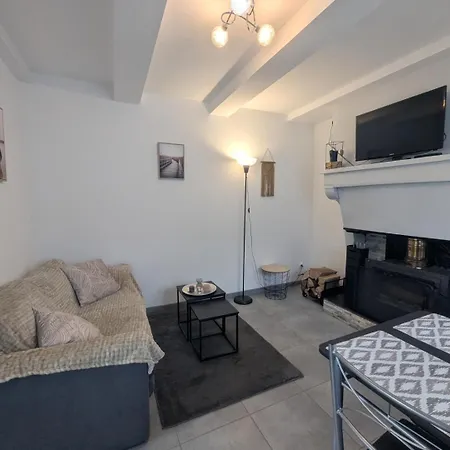 Au Petit Cafe Chateauvillain